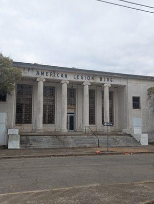 Substantial number of historic buildings still standing