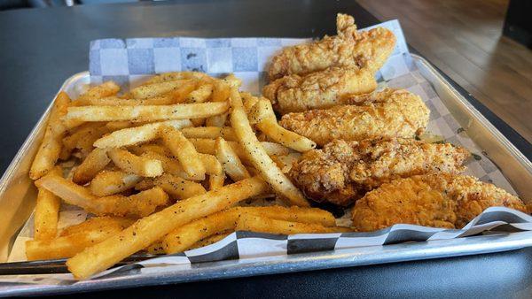 5 piece lemon pepper chicken tender combo