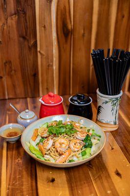 Shrimp Stir-fried Lo Mien Noodles