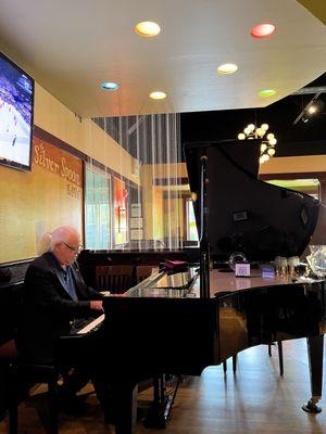 Live piano Friday-Sunday 5:30-8:30pm!