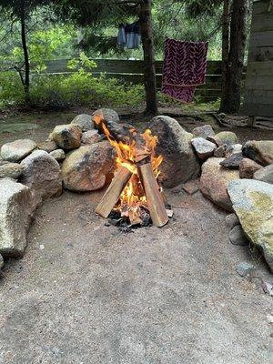 Clean fire pit