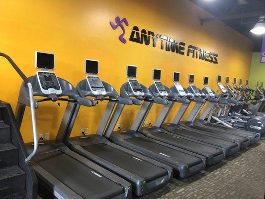 Outstanding availability of cardio equipment each with its personal TV