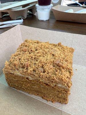 Moms honey cake