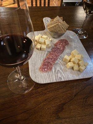 Delicious wine. Tasty tapas. Great atmosphere. Perfect for a romantic date! Love this new place!