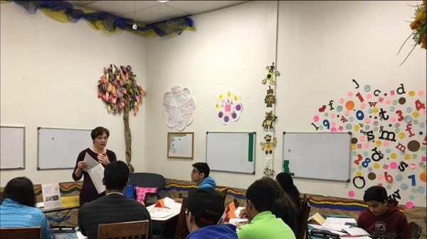 New SAT Reading Workshop taught by an expert teacher, Mrs. Rachel Stokes at the Splendor Learning Center.