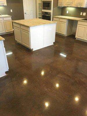 Walnut polished concrete i residential Houston