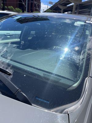 Windshield damage upon pickup