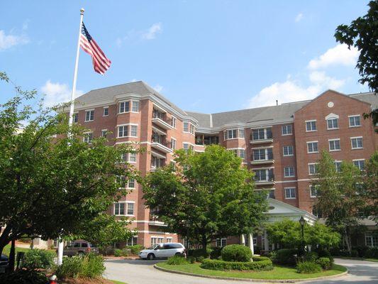 Newbury Court is a premier non-profit senior living community. Established in 1994 in Concord, MA.