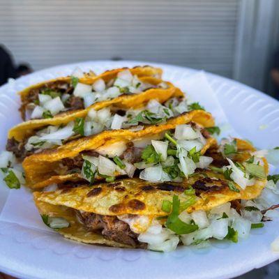 Quesabirria Tacos de Chiva y Res