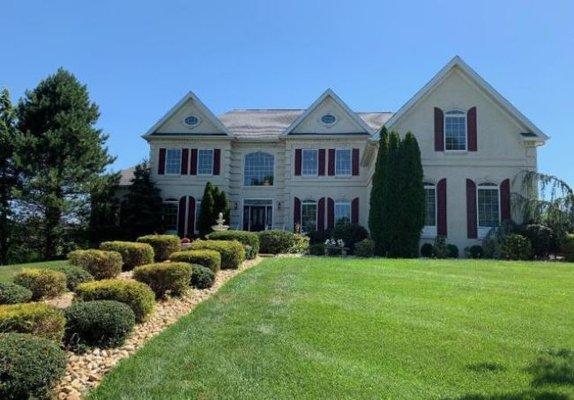 26 Pegasus Dr, Tinton Falls, NJ