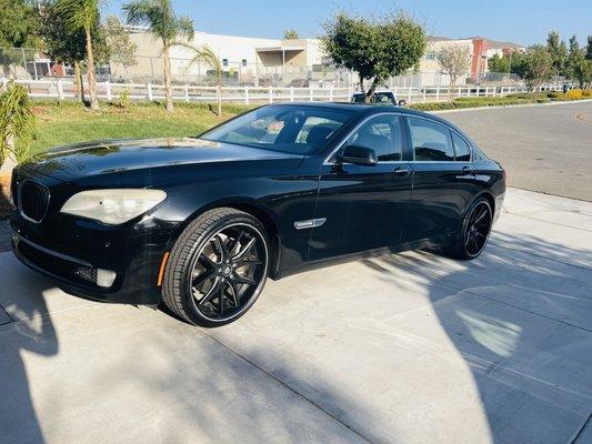 740 LI BMW My Car is looking nice and clean !! Complimentary wash!! Jl motors