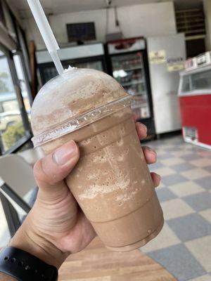 Mocha Iced Blended (TikTok: @justandyvu)