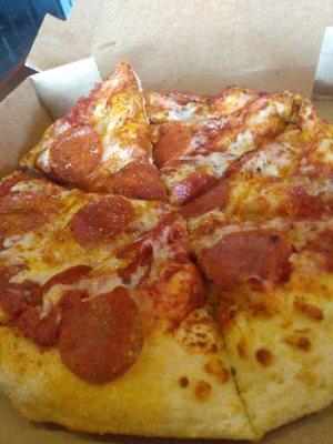 Small pepperoni pizza