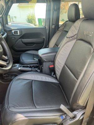 2021 Jeep JL Willy's 2dr Katzkin Interior