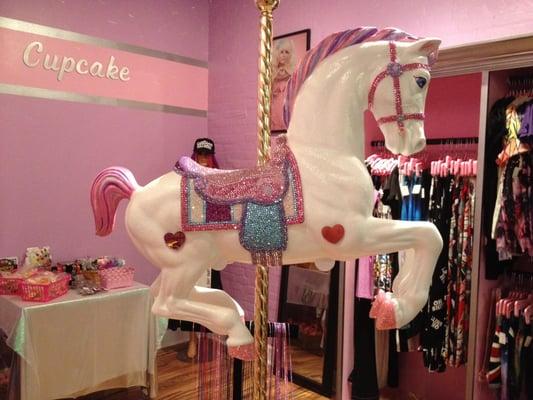 Handmade decoden horse by SPCupcake is a center piece of the table with their handmade jewelry and accessories.