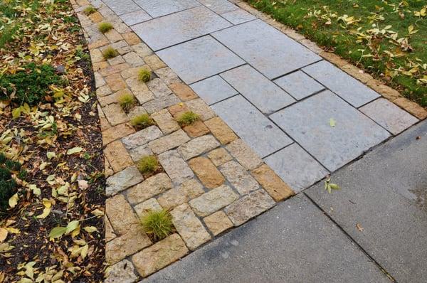 Patterned Lannon stone and cobble walkway located in Whitefish Bay, WI