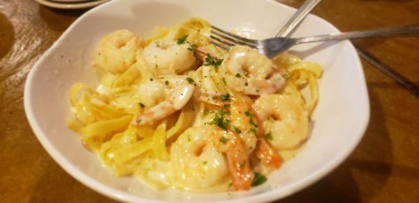 Shrimp alfredo