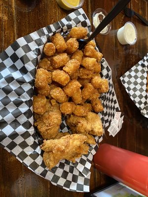 4 piece boneless chicken wing combo.