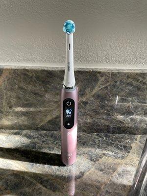 Oral B IO Series 9 (Pink)