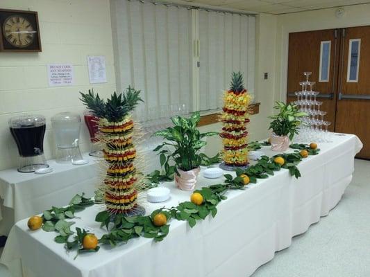 Miniature fruit and vegetable tree display