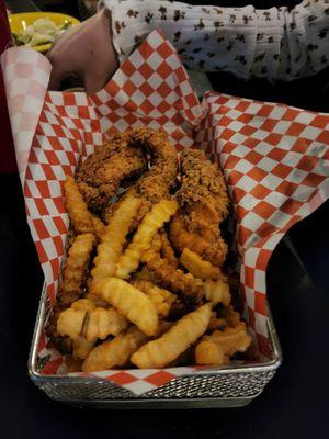 Chicken strips basket with fries