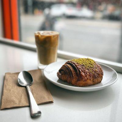 Pistachio croissant