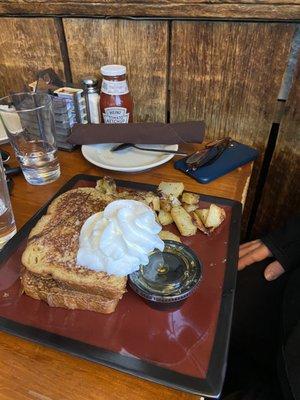 Cannoli stuffed French toast