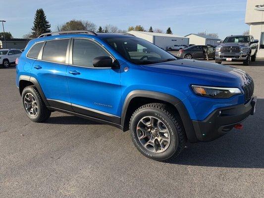 2020 Jeep Cherokee Trailhawk 4x4 Sport Utility