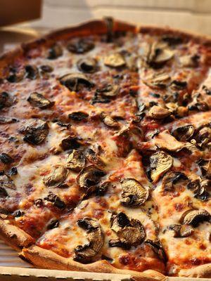 Large mushroom cheese pizza. Yummy