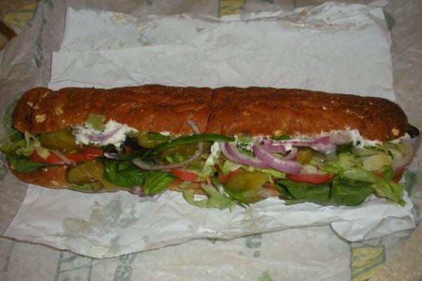 They filled my sub with veggies, just how i like it :).