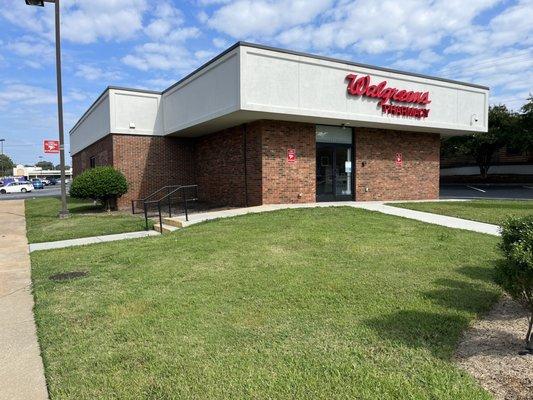 Walgreens Pharmacy