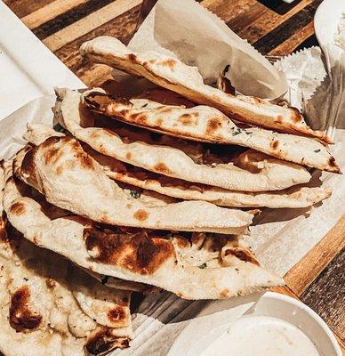 The best garlic naan