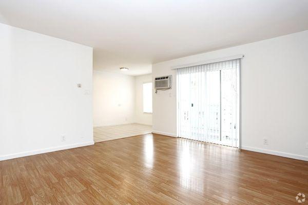 Living Room at Parkside Brentwood