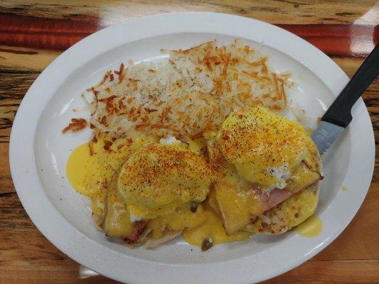 Eggs Benedict...yum!