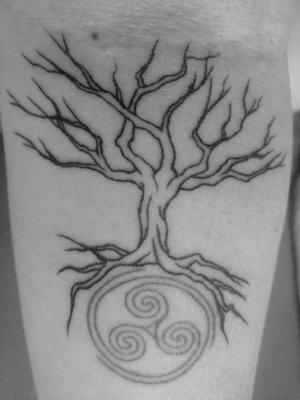 beautiful tree of life addon to my existing triskele tattoo, courtesy of the talented Brent Williams at Ghost Town