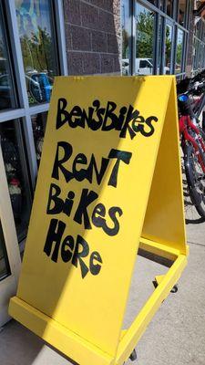 Yes they rent bikes.