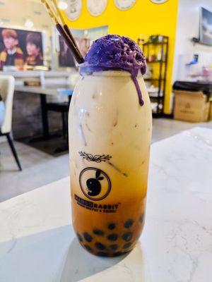 Thai Tea with Ube Ice Cream (SO GOOD)!