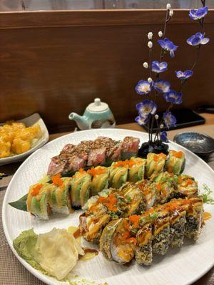 Tuna lover roll, caterpillar roll, Godzilla roll