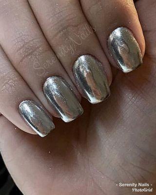 Chrome nails