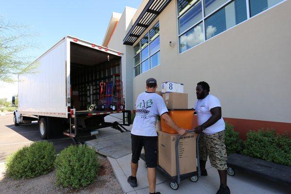 Teamwork with the Best Movers