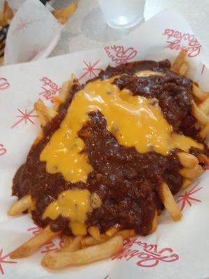 Chili cheese fries