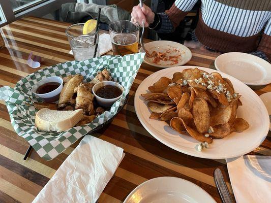 House Chips  Wings  Traditional or Boneless