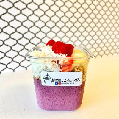 Protein Acai Bowl  Made with fruits and organic granola, loaded with vitamins and fiber, 22 gr Protein