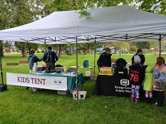 Our Kids Market Bucks Club teaches kids about healthy living while earning them money to spend at the market on fresh fruits and vegetables!