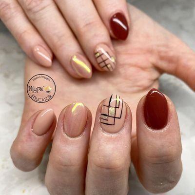 Structured Gel manicure