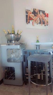 Mimosas and Red Bottoms in the waiting area how boujee and CUTE is that!! I'll have to try one next time