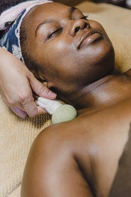 Thai Herbal Poultice Facial