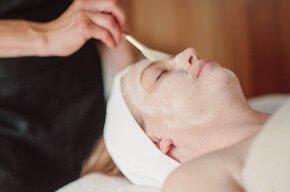 Eminence Organic Facial