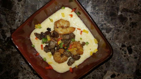 Shrimp and grits with sausage