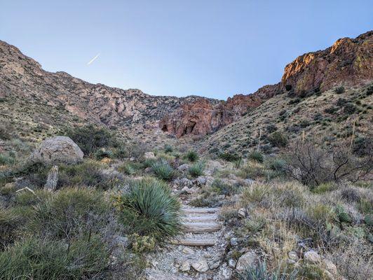 Aztec Cave Trail | Instagram: @telephonesmoothie